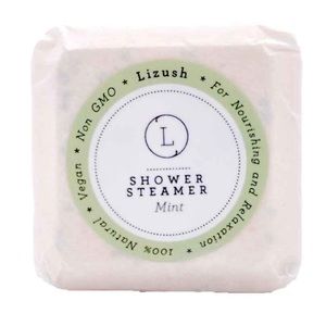 Lizush shower steamer set of 2 nwt